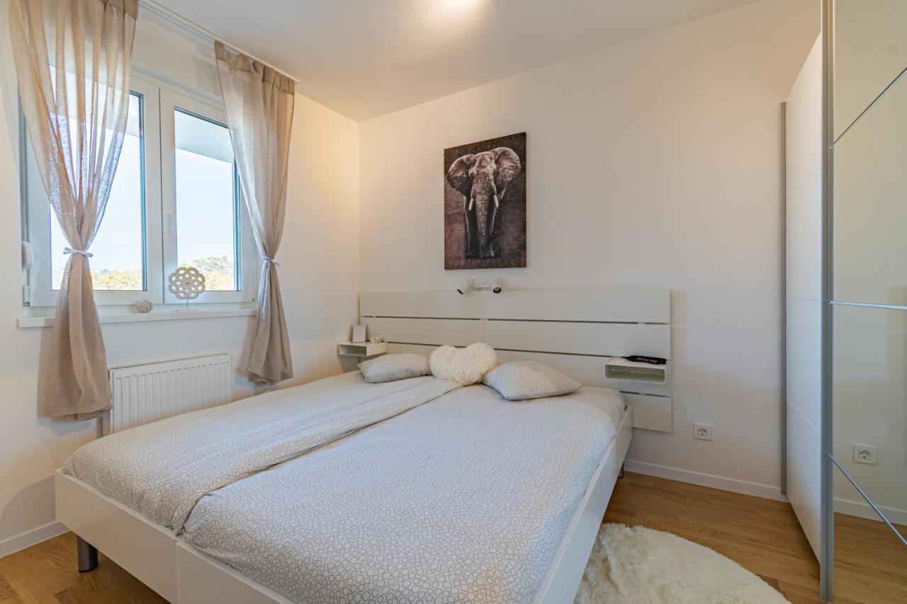 Flexible Selfcheckins 25 - Zagreb - Garage - Loggia - New - Luxury Daire Dış mekan fotoğraf